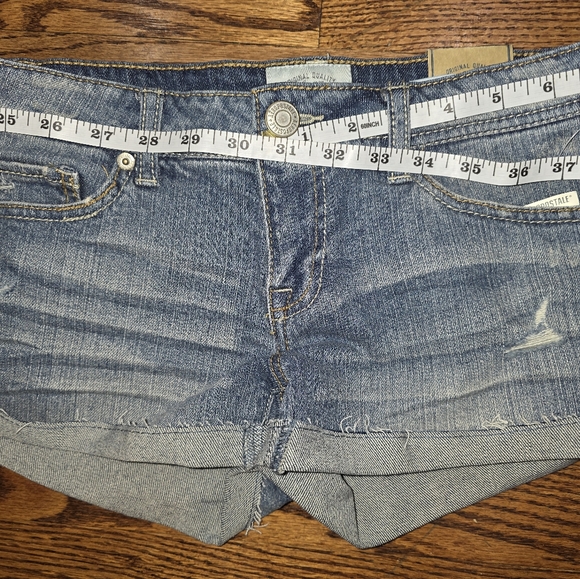 NWT Aeropostale Jean Shorts Size 3/4 - Picture 3 of 5